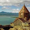 День озера Севан в Армении День озера Севан в Армении