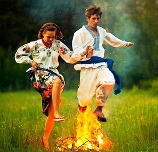 Феникс Мари суреттері