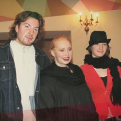 актриса Татьяна Васильева с детьми актриса Татьяна Васильева с детьми